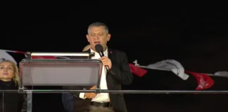 “Trump’ın Koltuğu Tutar Ama Millet Götürür”: Özel’den Erdoğan’a Sert Mesaj