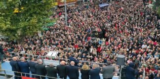 Özel Artvin’den Yüklendi: “Fon Krizi Devlet Krizidir, Yoksulluğu Yenmeye Geliyoruz”