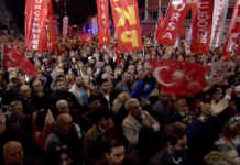 Halk TV Önünde Binler Buluştu: Haber Alma Hakkına Sahip Çıktılar