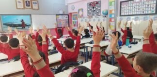 Türkiye’de Okulun Kapısı Yoksullukla Daralıyor